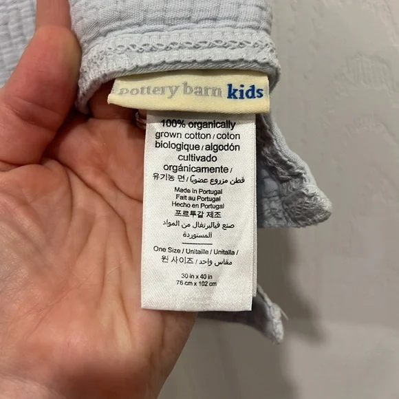 Pottery Barn Kids 100% Organically Grown Cotton Blanket - Picture 3 of 4
